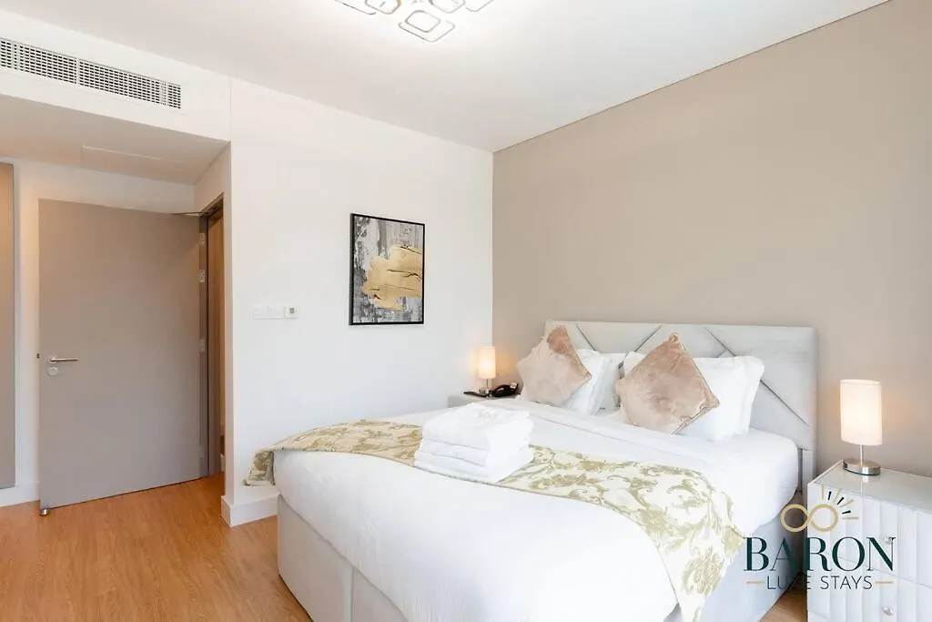 Fabulous 1Br Emaar Residences Marina Dubai