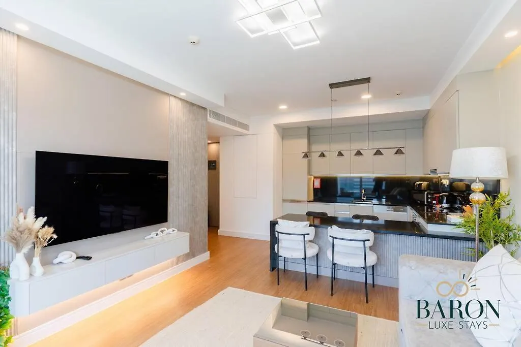 Apartment Fabulous 1Br Emaar Residences Marina Dubai United Arab Emirates